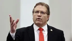 Senate resolution on waterway access, post-flood debris removal clears committee