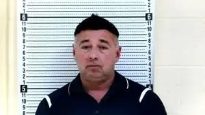 Kentucky funeral director indicted on felony fraud charges