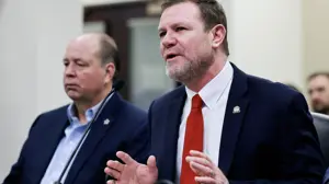 Bill requiring expulsion of violent students clears first hurdle