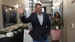 Massie loses Kentucky GOP primary to Gallrein in another victory for Trump