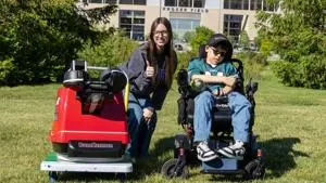 UK students help teen with rare disorder