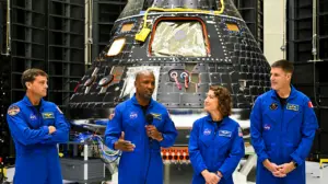 Astronaut Victor Glover praised for saying moon mission is 'human history,' not 'Black history'