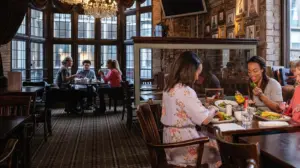 Mother's Day chaos at a steakhouse includes knives thrown at waiters and a touching mother-daughter arrest