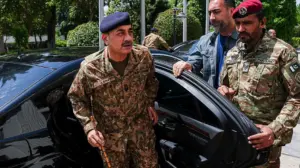 Islamabad denies sheltering Iran jets, Trump praises Pakistan's mediation as 'absolutely great'