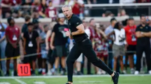 Fans falsely claim to have spotted moving trucks outside FSU head coach Mike Norvell's house