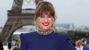 Kelly Clarkson's store callout shows the 'power' of celebrity statements: expert
