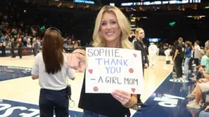 Riley Gaines says Target Center staffer tried to shut down her Sophie Cunningham sign