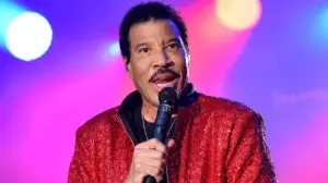 Lionel Richie issues warning to rude celebrities after Chappell Roan backlash