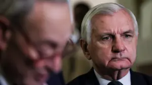Veteran Dem senator cruises past far-left primary challengers in bid for sixth term