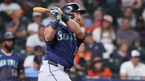 Cal Raleigh ends 0-for-38 streak with unorthodox superstition involving his full uniform