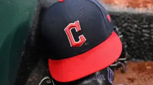 Guardians fan ruins a beer and some nachos in catastrophic foul ball-catching attempt