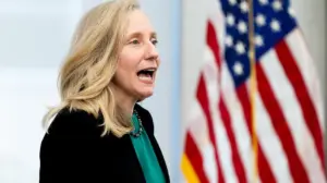 Legal expert unleashes on Spanberger's new executive order targeting ICE: 'Political theater'