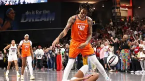 Brittney Griner throws Angel Reese to the floor like a rag doll in stunning show of power