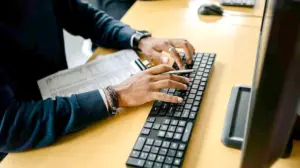 Malicious browser extensions can hijack AI assistants