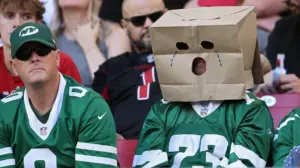 Ryan Fitzpatrick finds silver lining for Jets fans watching Patriots, Sam Darnold in Super Bowl LX