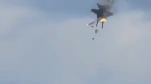Two Navy jets crash midair as crew successfully ejects during Idaho military base air show