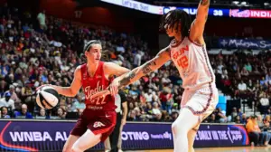 Caitlin Clark scores 25, Sophie Cunningham's late heroics lift Fever past Sun in Commissioner's Cup