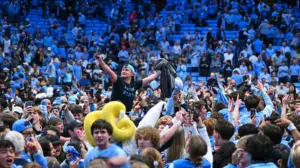Chaos ensues at UNC-Duke game after fans storm court too early, evacuate for final 0.4 seconds