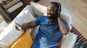 Tiny microphones, fake podcast ads and AI videos are everything wrong with online videos