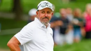 Phil Mickelson entered treatment facility for 'family trauma and addiction,' representative says