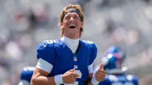Jaxson Dart gets last laugh against blitzing Vikings coach Brian Flores and the ominous blue medical tent
