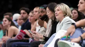 Hillary Clinton appears mesmerized by WNBA team's dancing elephant mascot