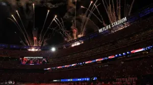 Giants honor 9/11 heroes before emotional Sunday Night Football opener against Cowboys