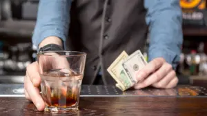 How much should you tip bartenders? Experts reveal the real number