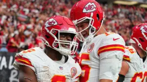 Human vs. ChatGPT NFL Week 6 betting picks: AI goes all-in on totals after another weekly win