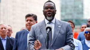 Trump's looming Chicago takeover puts violent illegal immigrant crimes in spotlight: 'Incompetent mayor'