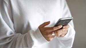 Couple deals with effects of scam after their cell numbers were ported out